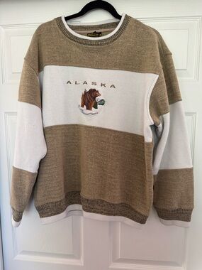 Vintage Renegade Club Alaska Bear Sweatshirt Crewneck Brown Cream Size L